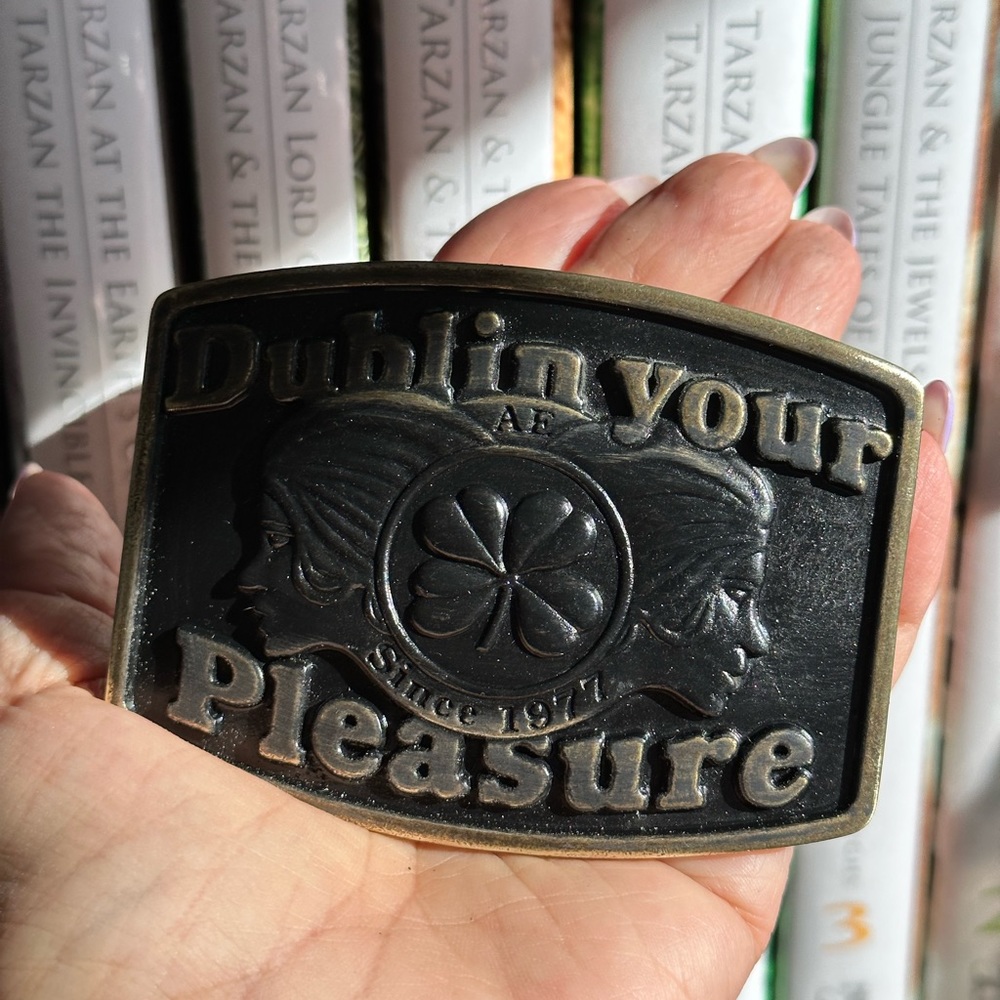 AE BUCKLE DISTRESS ( rare to find) - Picture 6 of 8